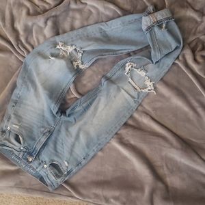 High wasted boyfriend jean